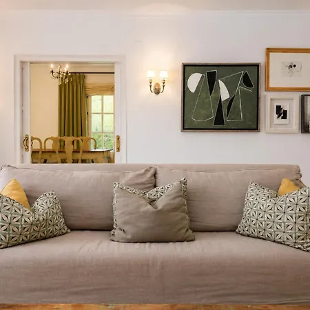 Relaxed Mediterranean Living With A Private Garden & Beachside Location *